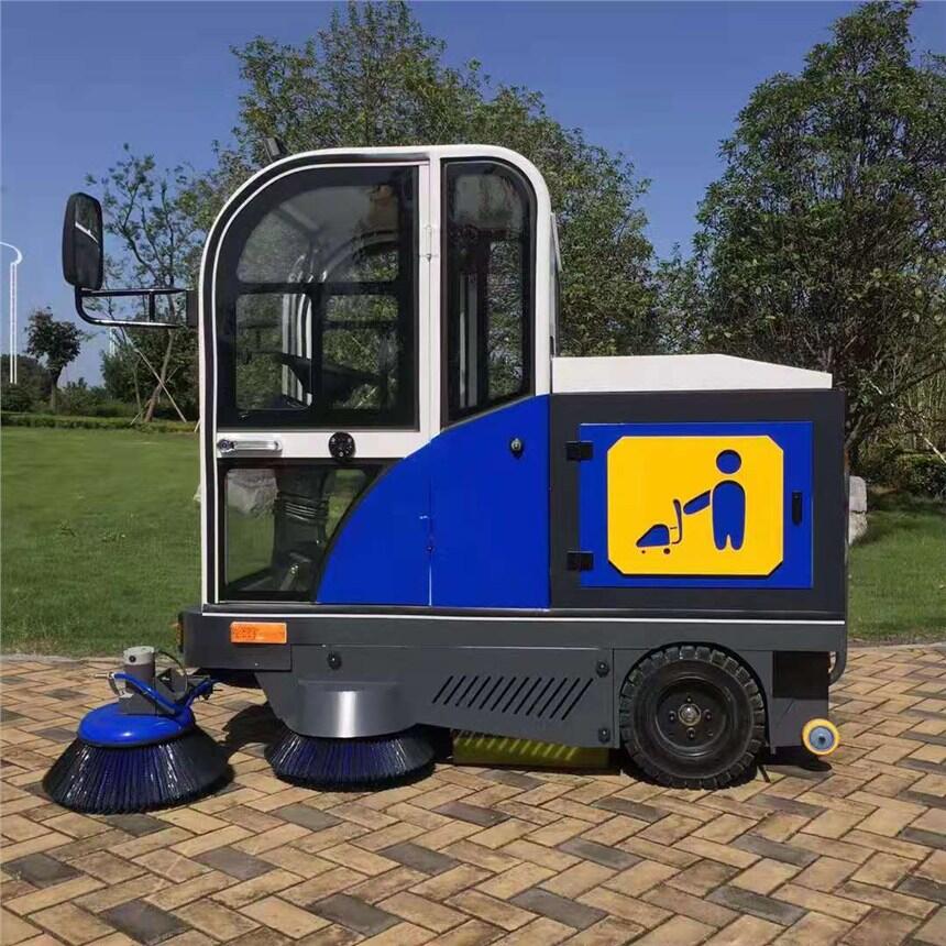 五刷全封閉式清掃車JC1900 張家港社區(qū)工廠物業(yè)學(xué)校掃地機供應(yīng)商